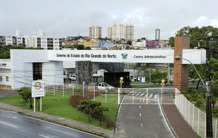 Em 5 anos, gastos com pessoal crescem 84,5% e investimento cai 47,6% no RN