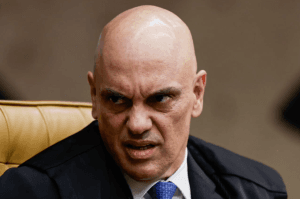 Perícia da PF contradiz Moraes sobre presença de réu do 8/1 em QG do Exército