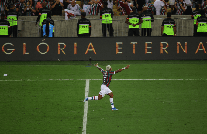 Fluminense vence o Boca Juniors na prorrogação e conquista a Libertadores pela primeira vez