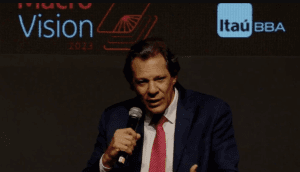 Não precisa estar na lei para perseguir meta zero, diz Haddad