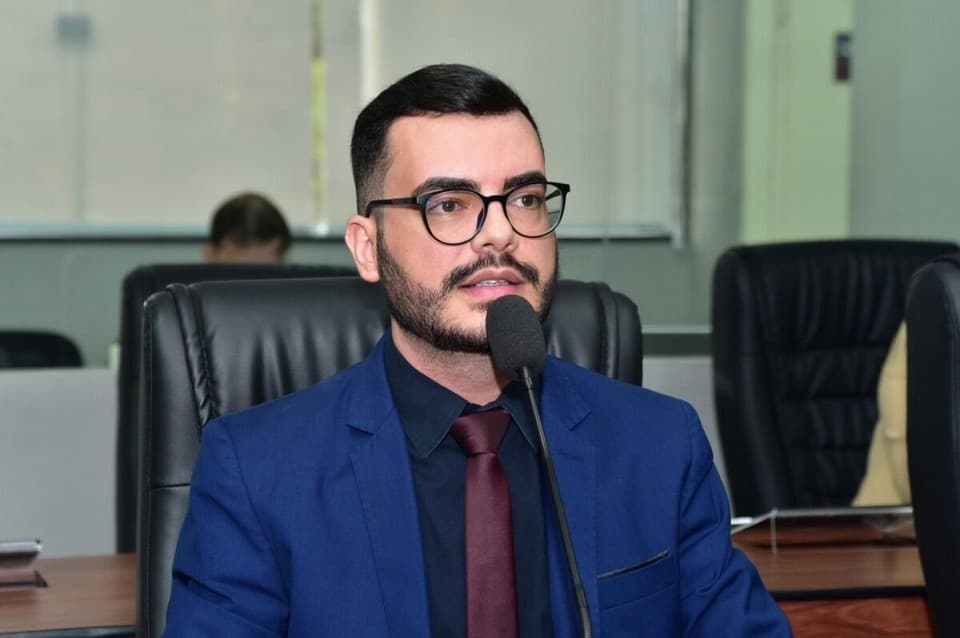 MP do Trabalho abre inquérito contra o vereador Pablo Aires por assédio moral
