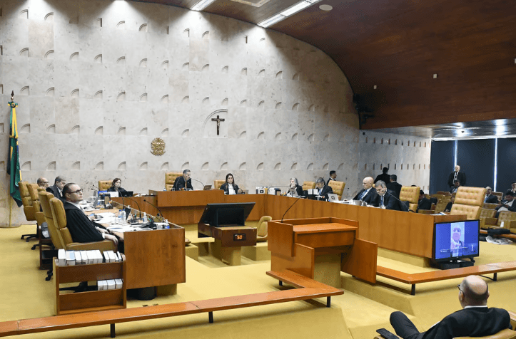 STF forma maioria para manter cobrança retroativa de tributo a empresas