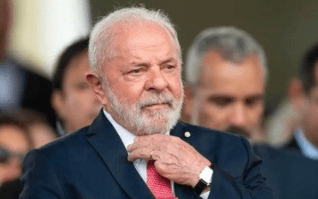Lula veta integralmente projeto que prorroga desoneração da folha de pagamentos de 17 setores