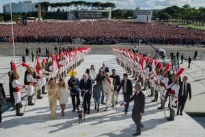 Lula deixa em 2º plano minorias e pautas progressistas em meio a pressões