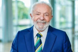 Lula prepara discurso de Natal na TV defendendo virar página do ódio