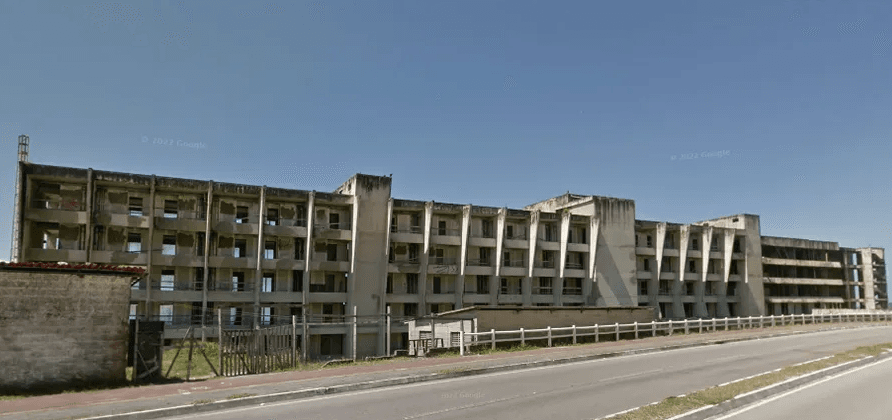 Justiça Federal prorroga prazo para demolição de pavimento do Hotel BRA na Via Costeira em Natal