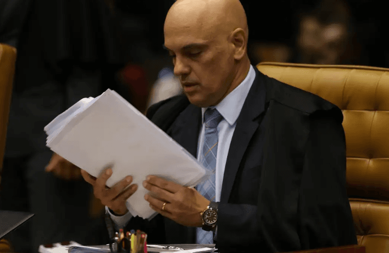 Presos do 8/1 dependem de Moraes para fazer exame, concurso público e mudar de cidade