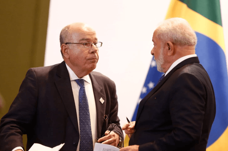 Lula decide enviar apenas o chanceler brasileiro à posse de Milei