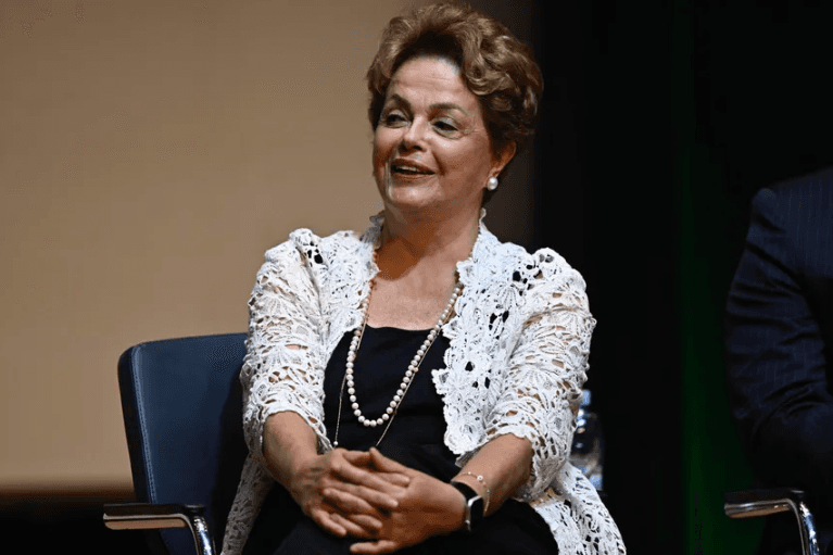 ‘Sou presidente de banco, querida': Dilma ganha hoje quase dez vezes mais do que recebia como presidente do Brasil