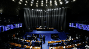 Senado aprova projeto que criminaliza bullying e cyberbullying