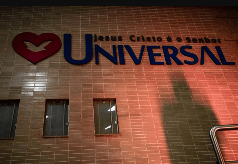 Assédio, perseguição e vasectomia: pastores vão à Justiça contra a Igreja Universal