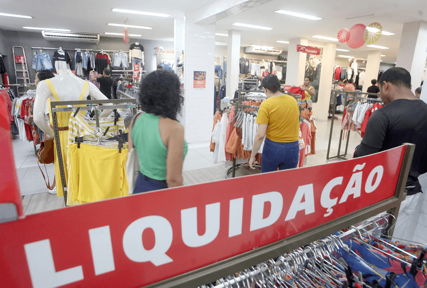 Saiba quais são os direitos do consumidor na troca de presentes de Natal