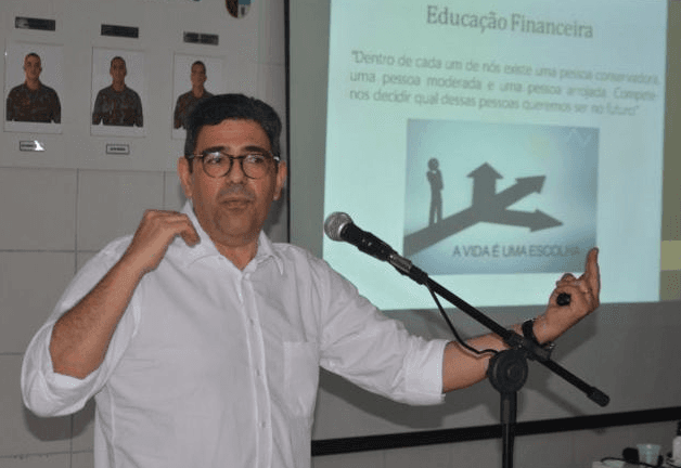 A ENXURRADA: Justiça registra primeiras ações contra professor Márcio Brito e vítimas pedem bloqueios de bens