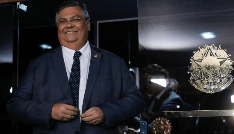 Senado aprova indicação de Dino para o STF por 47 votos