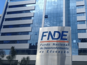 Governo tem mil obras paradas na educação básica que somam R$ 1,5 bi