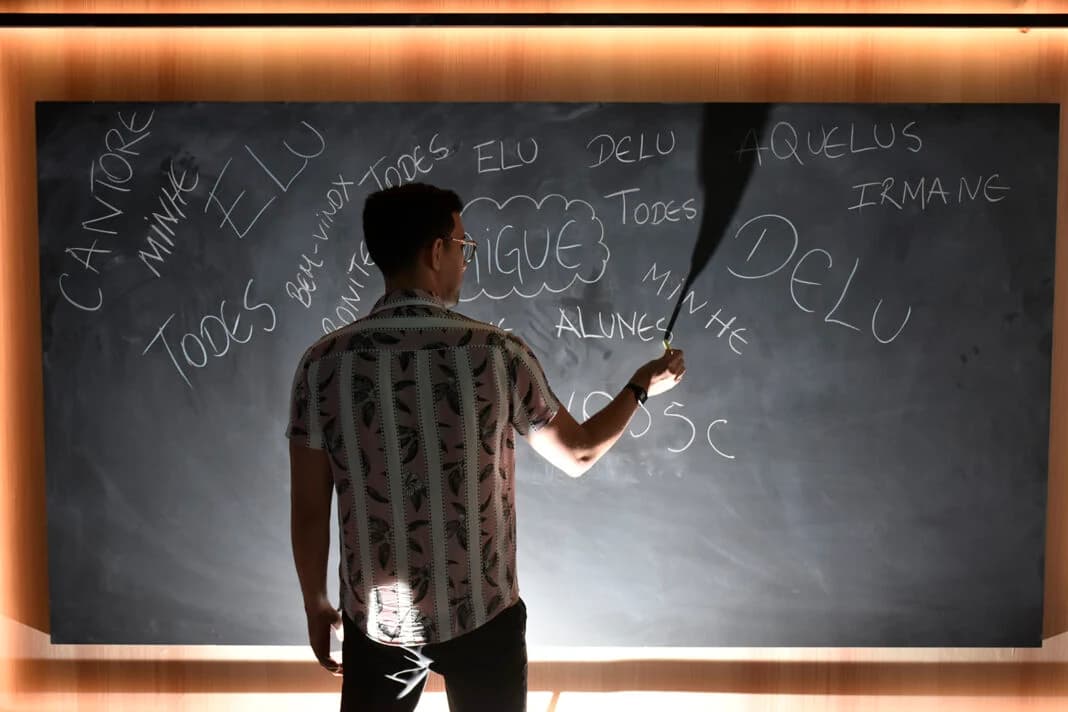 Lei que proíbe uso da linguagem neutra em escolas de Natal é sancionada