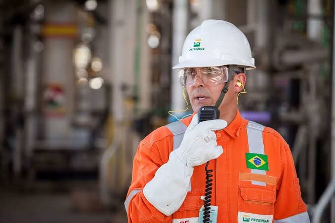 Petrobras suspende concurso com 6.412 vagas
