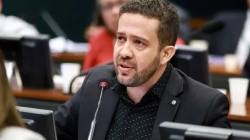 MPF-DF abre novo inquérito para investigar rachadinhas de Janones