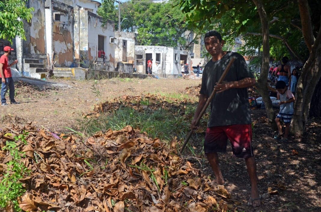 Prefeitura diz que membros do MLB que invadiram terreno estavam incluídos em programa habitacional