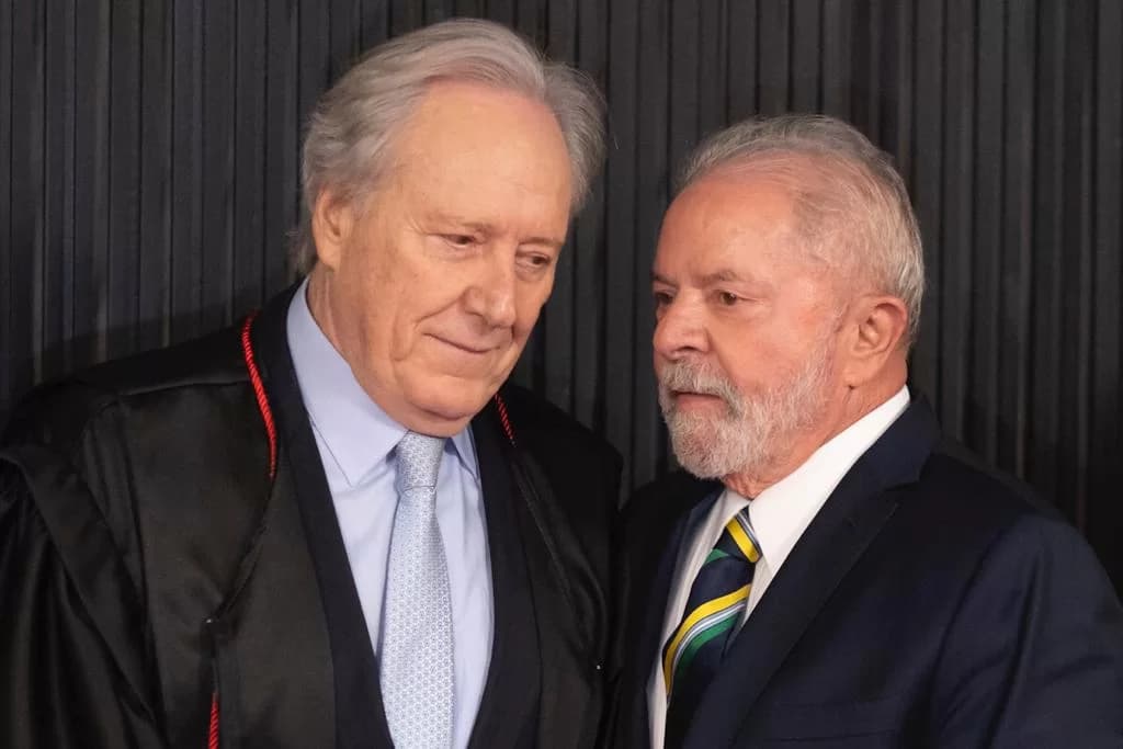 Lula anuncia Ricardo Lewandowski como ministro da Justiça