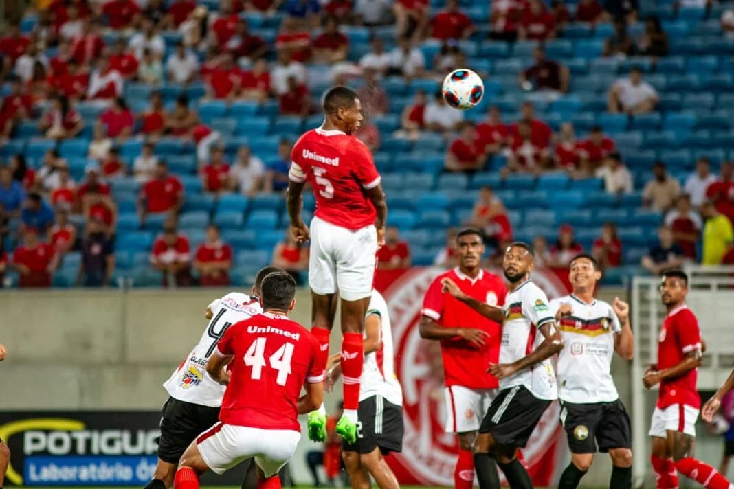 Globo demite 11 jogadores após derrota por 7 a 0 no Campeonato Potiguar