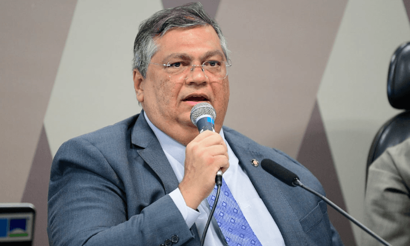 Antes de posse no STF, Dino passará 21 dias no Senado e quer apresentar projeto de lei