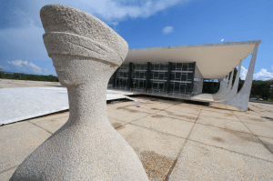 País tem um advogado para cada 140 brasileiros, mas 50 milhões ainda não têm acesso à Justiça