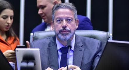 Lira chama líderes partidários em meio ao recesso para definir prioridades da volta dos trabalhos na Câmara