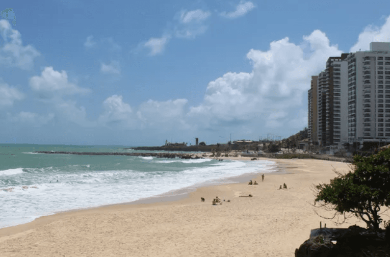 RN tem sete trechos de praias e rios impróprios para banho, aponta boletim