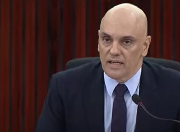 Moraes nega pedido de reú do 8/1 para afastá-lo de relatoria do caso