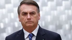 Bolsonaro fica em silêncio na PF em depoimento