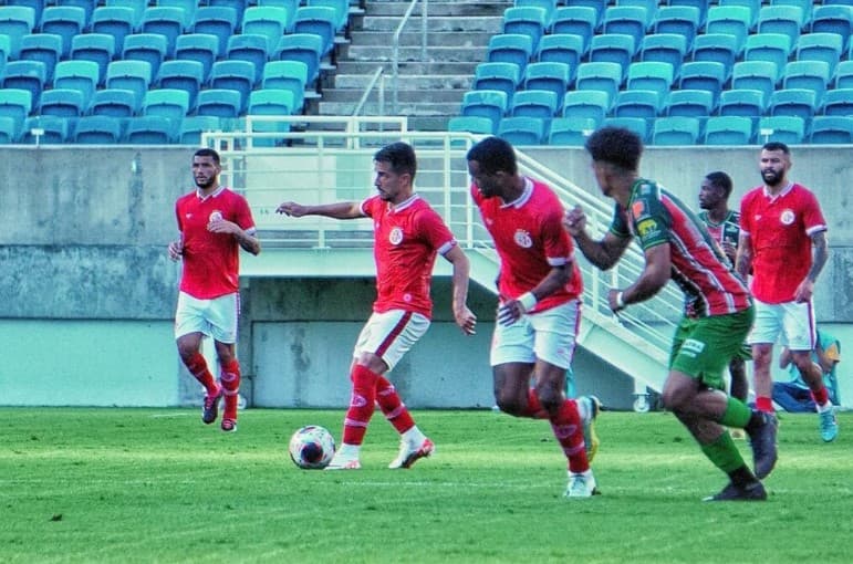 América vence o Baraúnas e vai decidir 1º turno do Campeonato Potiguar contra o ABC