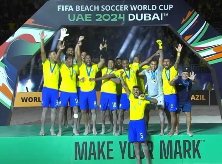É HEXA: Com três potiguares no elenco, Brasil vence a Itália e conquista a Copa do Mundo de Futebol de Areia pela 6ª vez