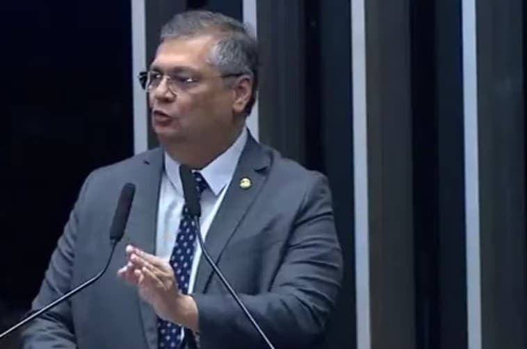 Dino usa plenário do Senado para defender STF, onde tomará posse, e se opõe a proposta defendida por Pacheco