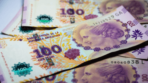 Brasil produz 2,4 bilhões de cédulas para a Argentina em 4 anos