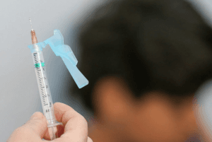 Natal inicia vacinação contra dengue nesta segunda; tire dúvidas sobre imunização