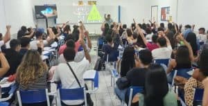 Curso gratuito preparatório para o Enem; Confira