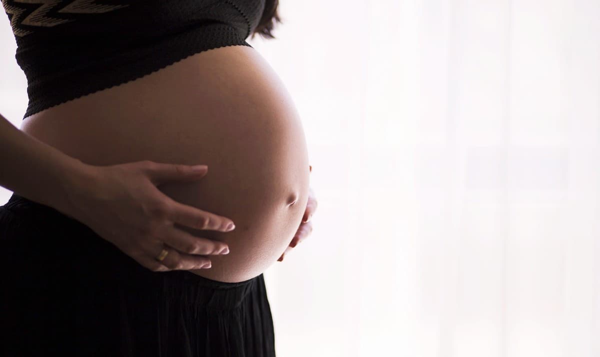Para 52% dos brasileiros, mulher que aborta deve ser presa, diz pesquisa Datafolha