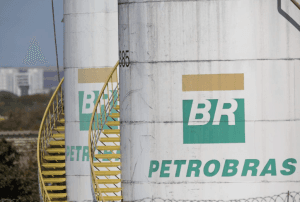 Diretores da Petrobras têm celulares apreendidos em auditoria interna
