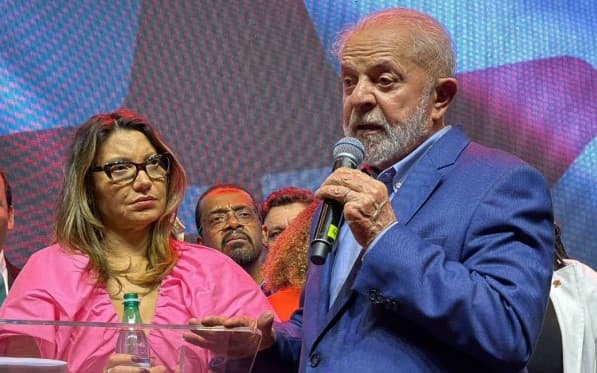 Incontrolável, Lula descumpre combinação para discursos; falas em eventos públicos têm incomodado seus assessores diretos