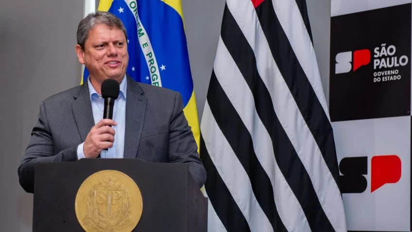 Tarcísio lidera disputa pelo governo de São Paulo, aponta Datafolha
