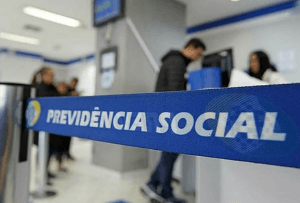 INSS tem cerca de 130 mil denúncias de descontos indevidos em benefícios