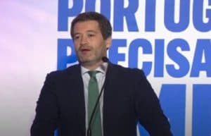 André Ventura admite impedir entrada de Lula da Silva em Portugal no 25 de abril