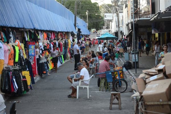 Feriado do Dia do Trabalhador modifica funcionamento do comércio em Natal