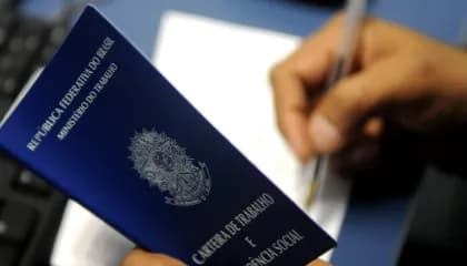Taxa de desemprego sobe para 7,9% no 1º trimestre do ano, diz IBGE