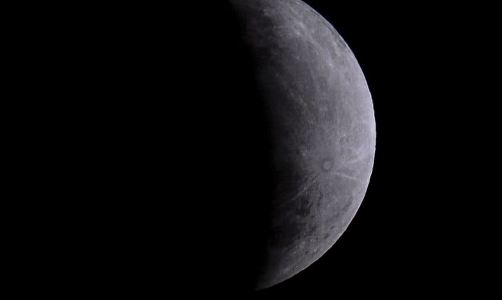‘Lua Cheia Rosa’ poderá ser vista nesta terça-feira no Brasil; entenda o fenômeno