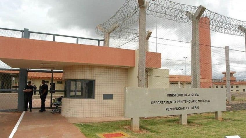 Presídio federal de Mossoró faz parte do sistema que abriga integrantes de 40 facções, revela levantamento