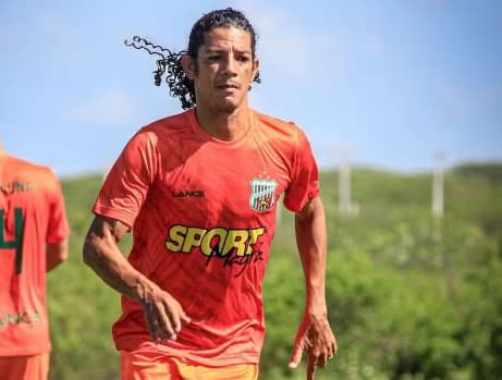 JÁ QUE NÃO TEM FUTEBOL, O JEITO É O TAPETÃO: ABC ingressa com notícia de infração contra o Baraúnas por escalação irregular de jogador