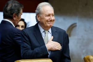 Lewandowski tira ministério de embate político, mas não consegue marca após 3 meses