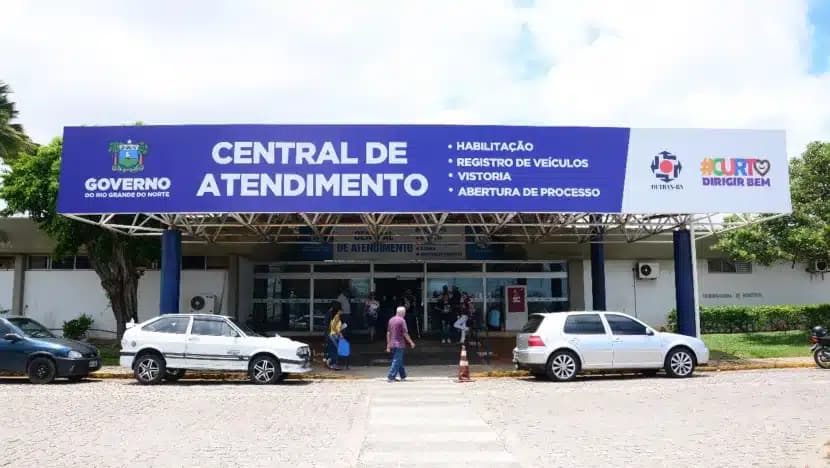 Pontos facultativos alteram funcionamento de órgãos da administração estadual